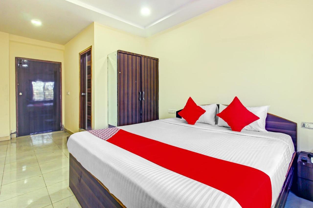 Hotel O Adhin Residency Hyderabad Exterior foto