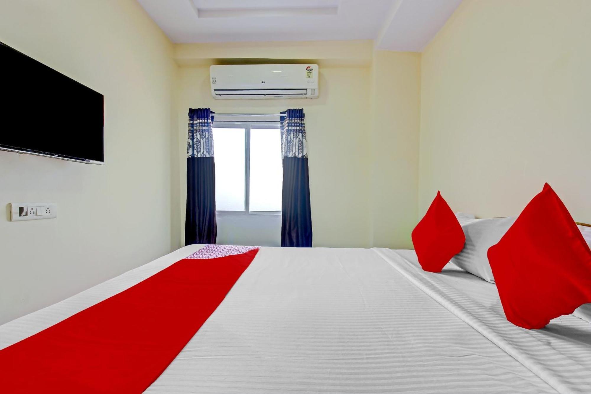 Hotel O Adhin Residency Hyderabad Exterior foto