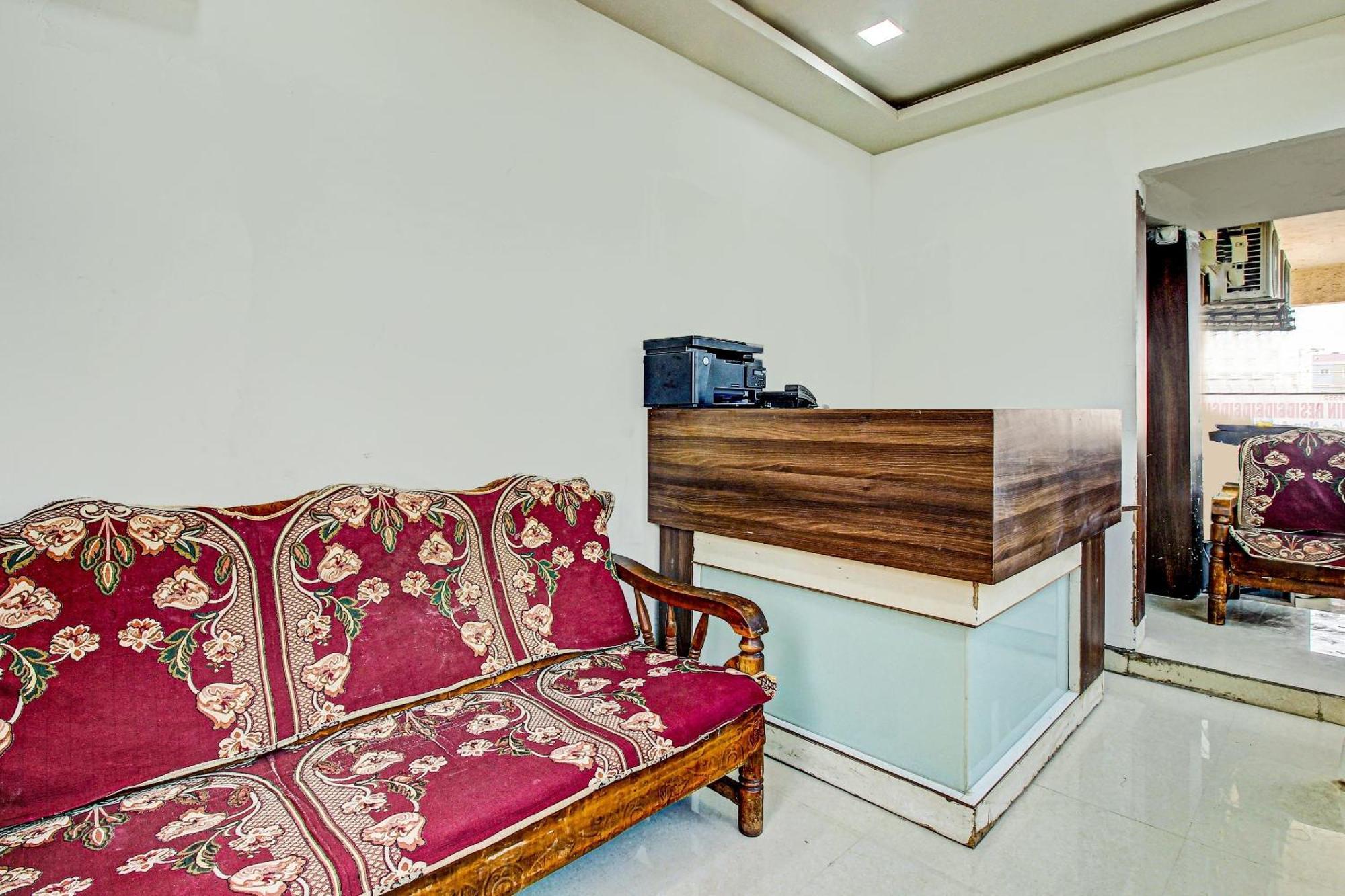 Hotel O Adhin Residency Hyderabad Exterior foto
