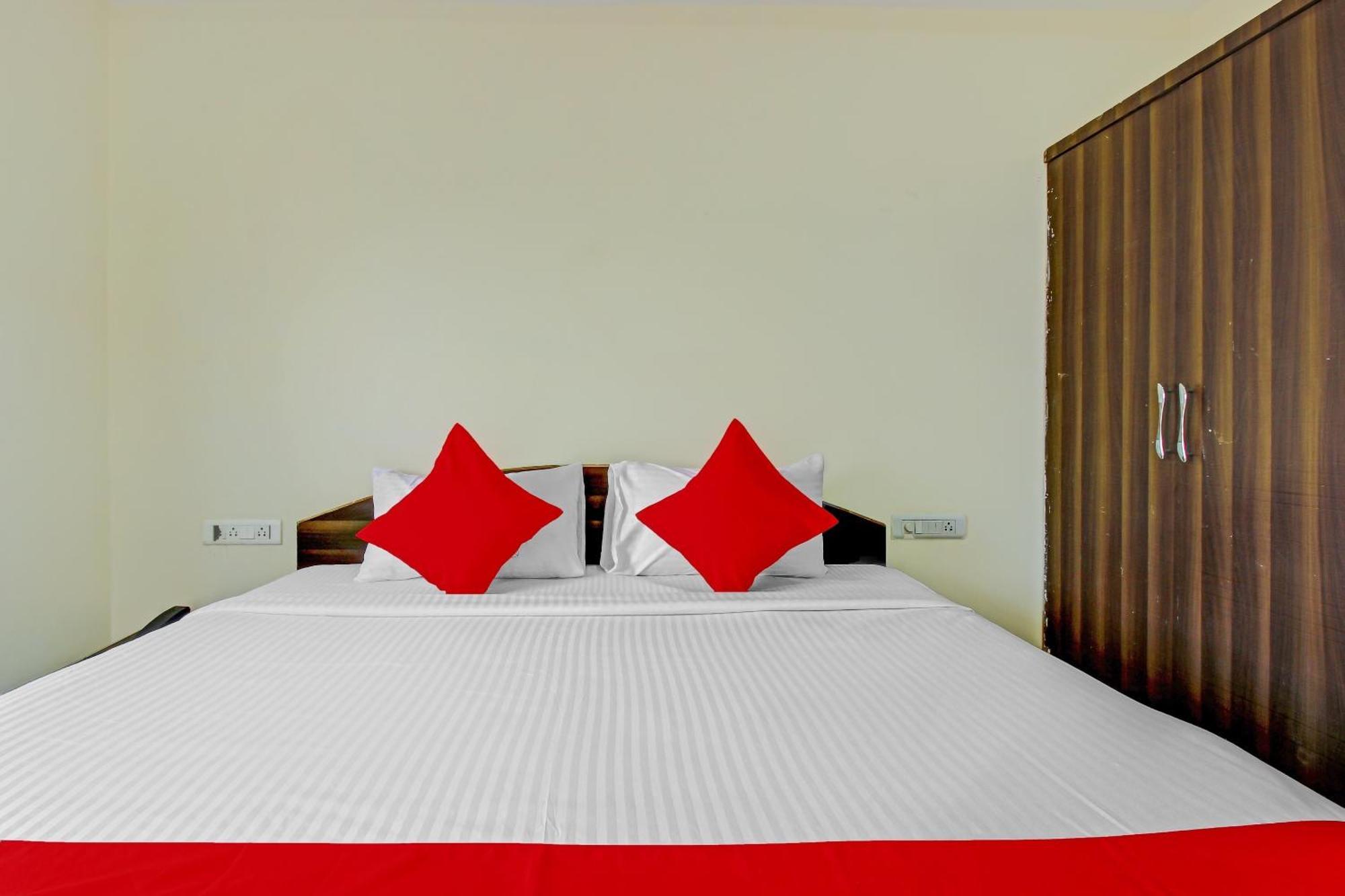 Hotel O Adhin Residency Hyderabad Exterior foto