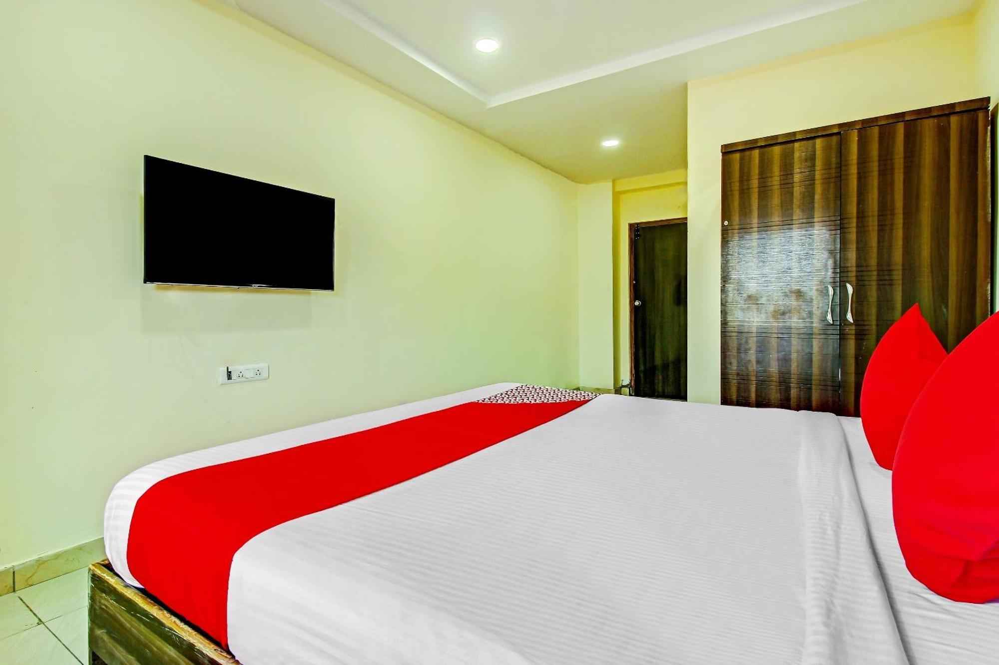 Hotel O Adhin Residency Hyderabad Exterior foto